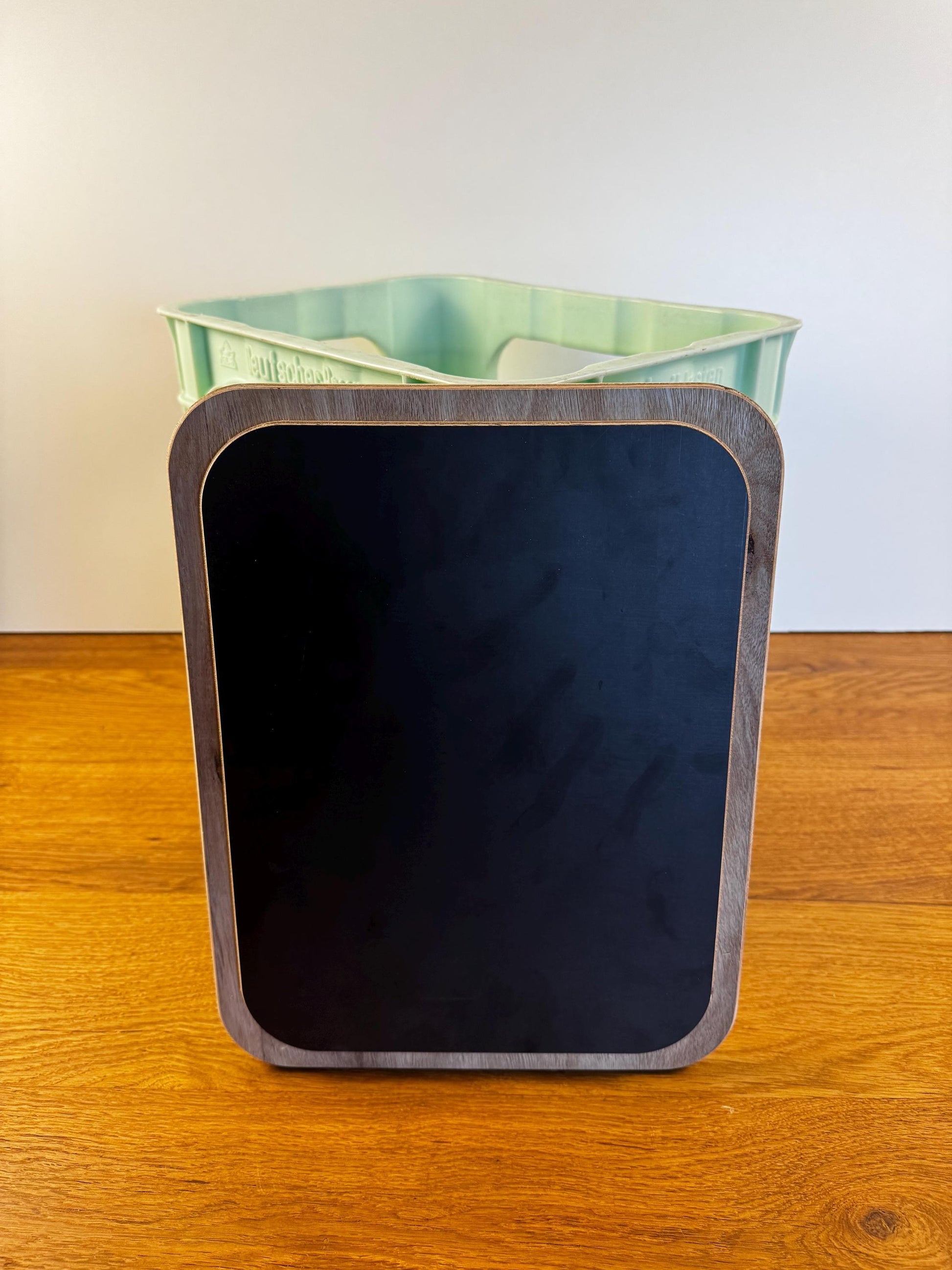 Wasserkastensitz \"Deutscher Brunnen\", Personalisierbar, als Beistelltisch oder Sitzauflage.  Bestens geeignet für Outdoor Aktivitäten