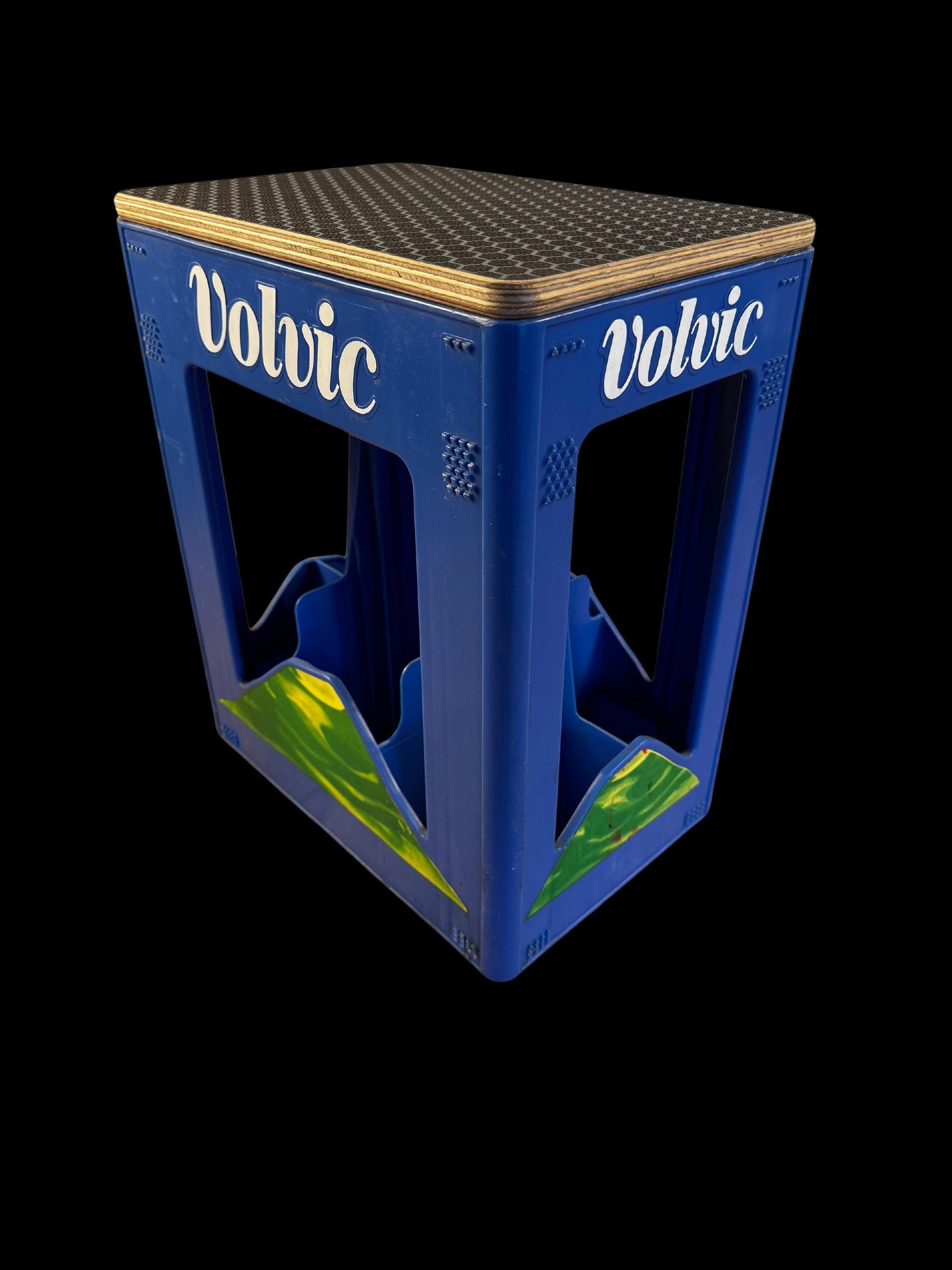 Sitzauflage - Abdeckung für \"Volvic\" Getränkekasten, personalisierbar. Bestens geeignet für Outdoor Aktivitäten