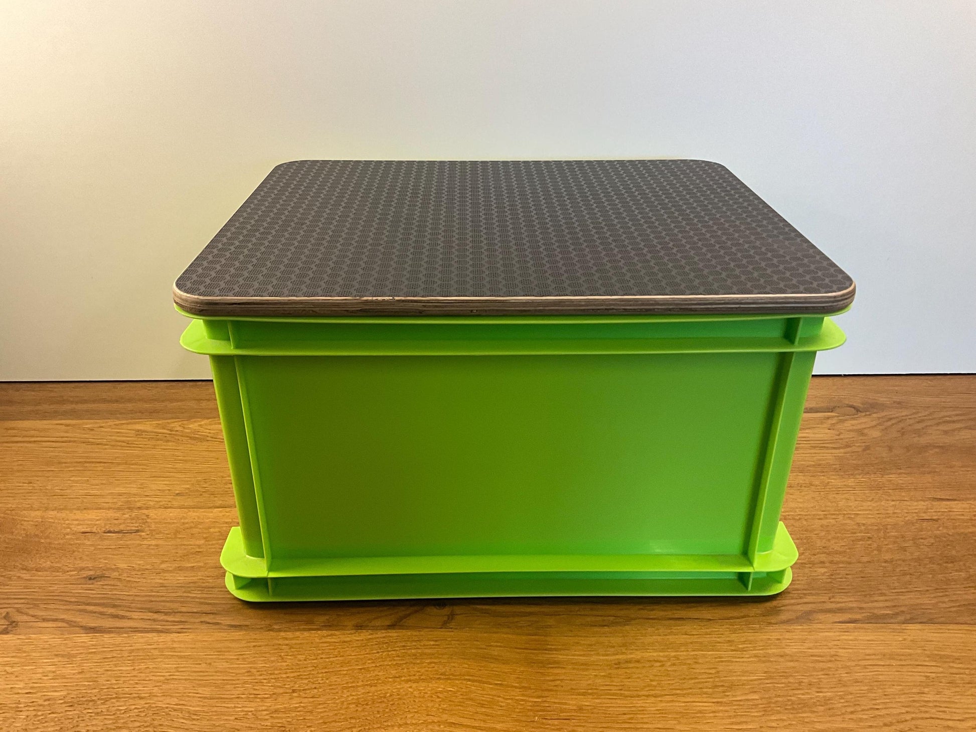 Abdeckung für Curver Unibox mit 30 bzw. 15 Liter, personalisierbar, als Beistelltisch oder Sitzauflage. Auch super für Outdoor Aktivitäten